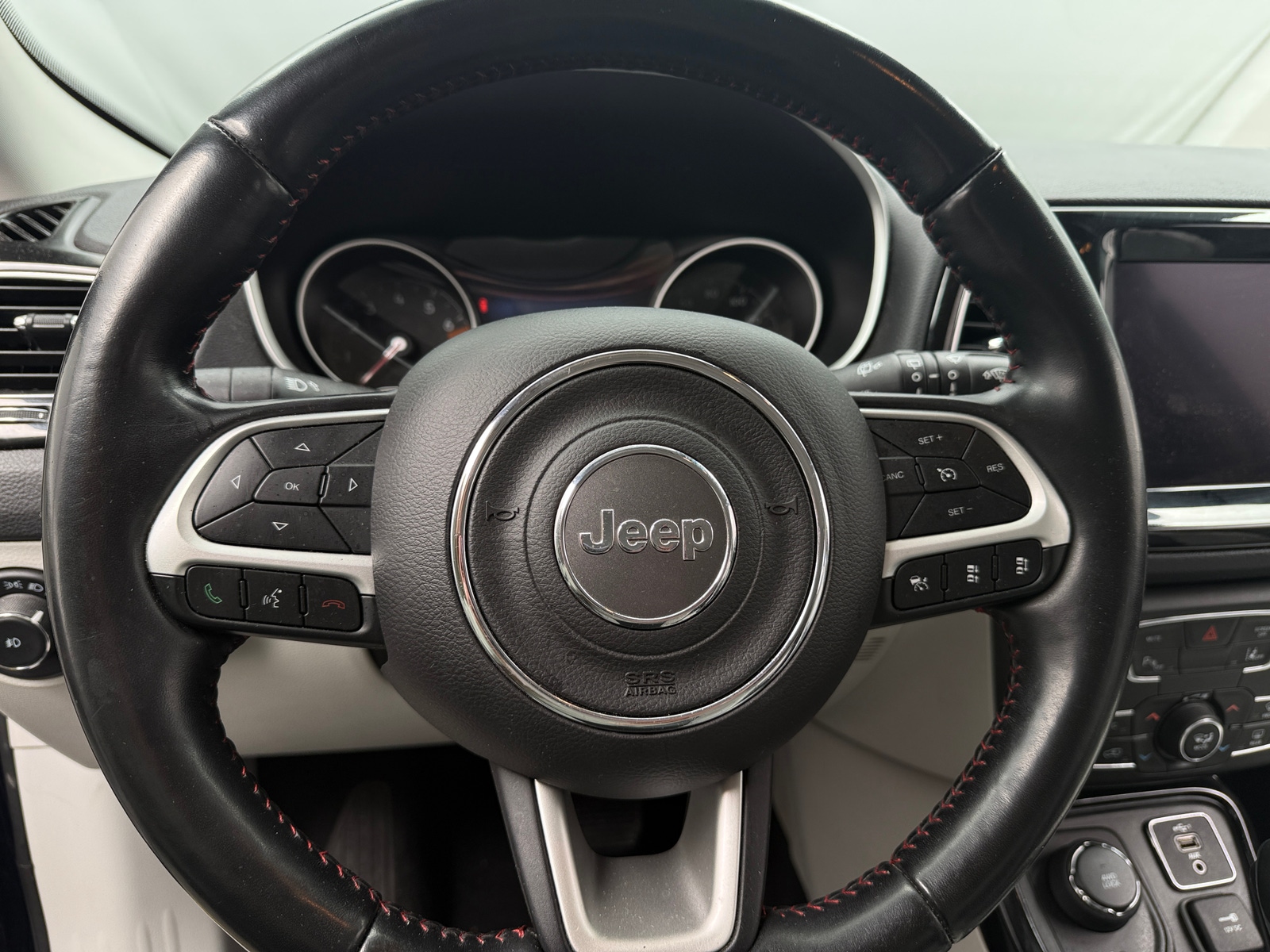 Thumbnail: 2021 Jeep Compass - 4