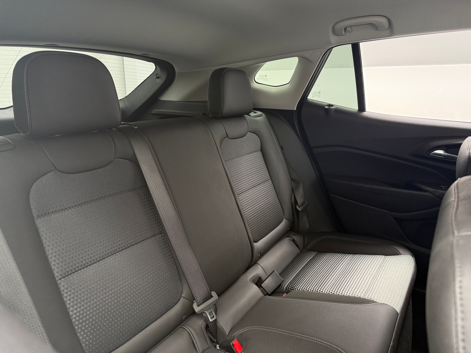 Thumbnail: 2025 Chevrolet Trax - 6