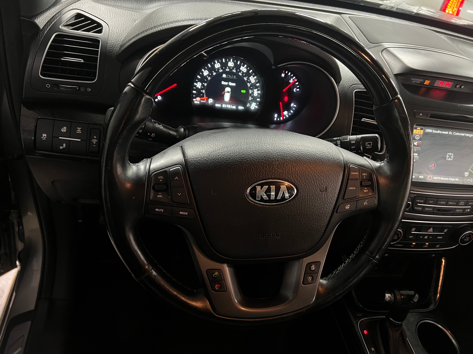 Thumbnail: 2015 Kia Sorento - 4