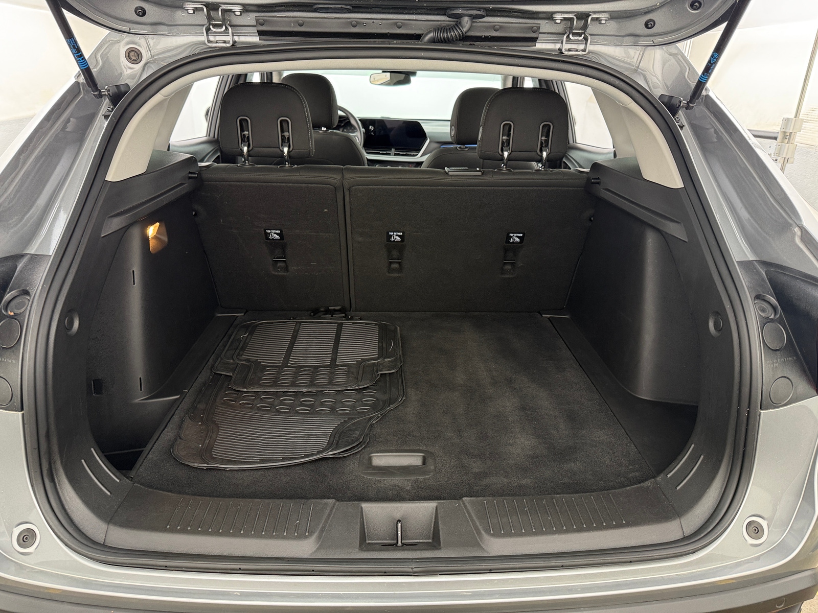 Thumbnail: 2025 Chevrolet Trax - 7