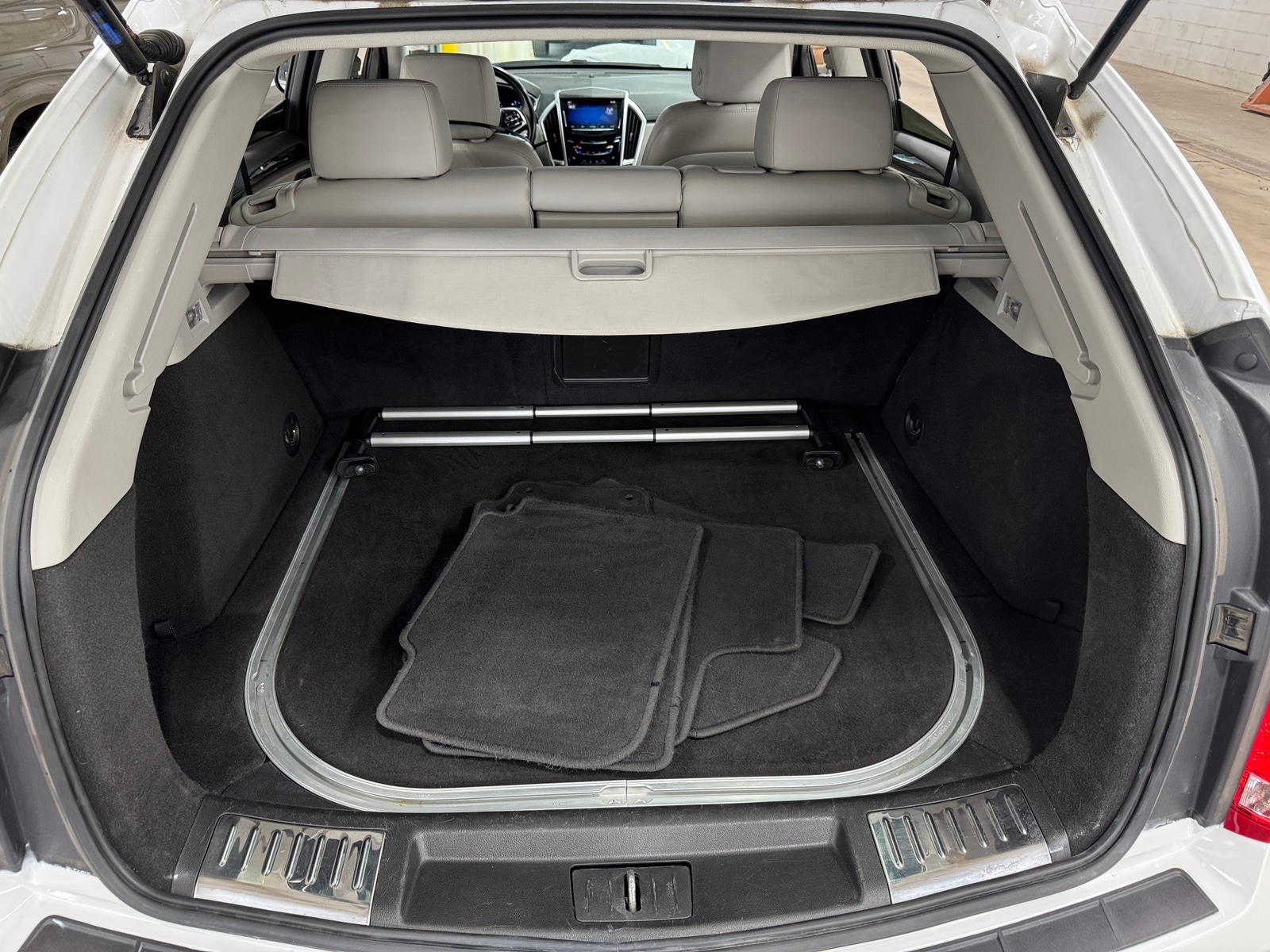 Thumbnail: 2015 Cadillac SRX - 6