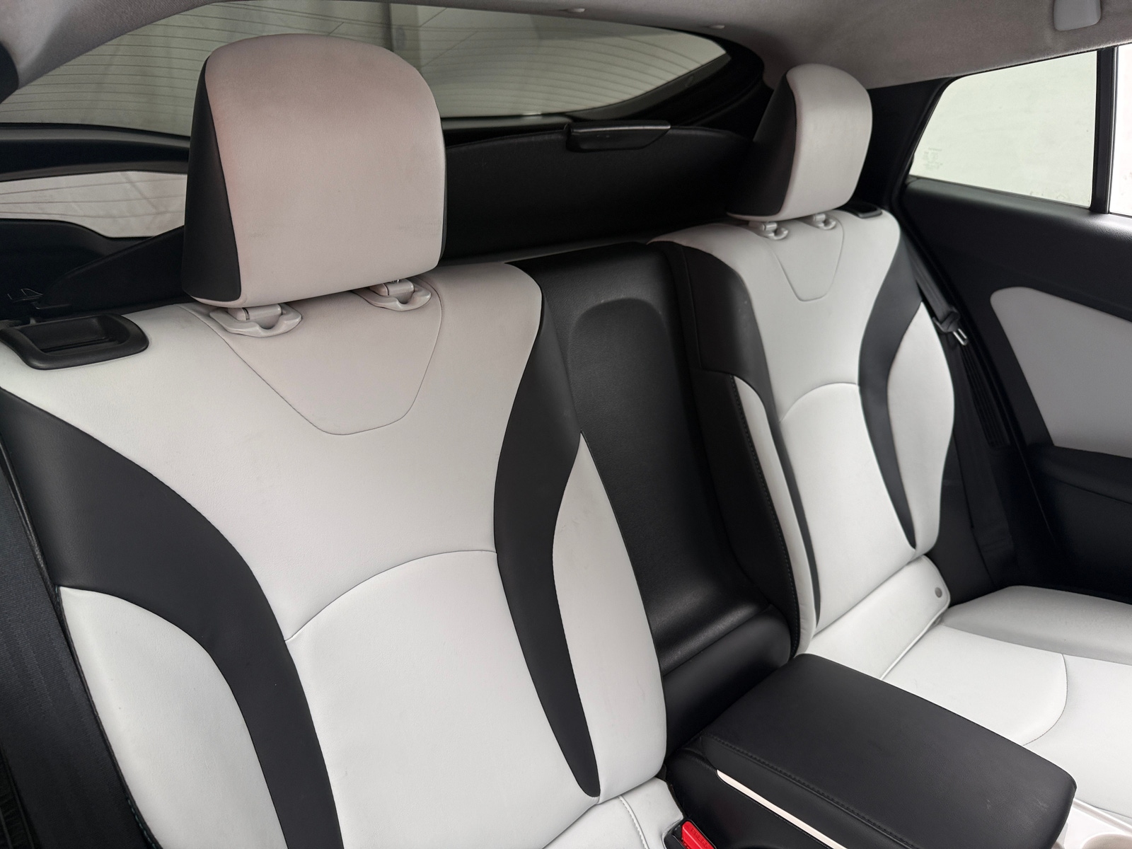 Thumbnail: 2018 Toyota Prius Prime - 5