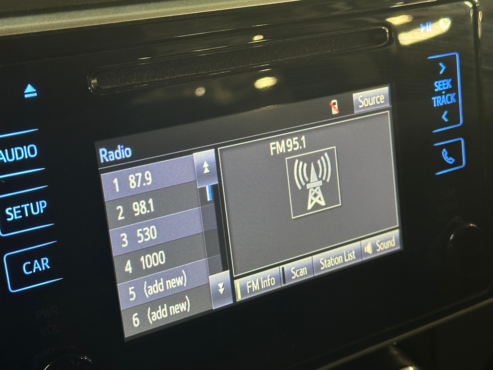 Thumbnail: 2017 Toyota Corolla - 4