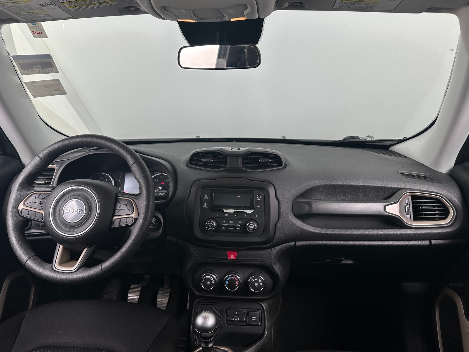 Thumbnail: 2017 Jeep Renegade - 3