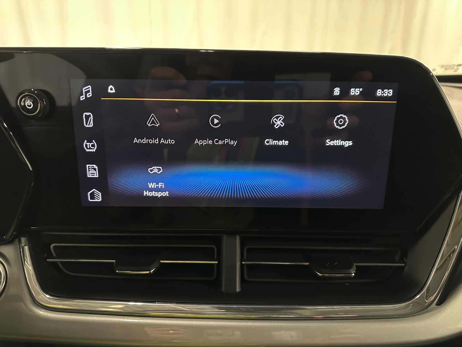 Thumbnail: 2025 Chevrolet Trax - 4