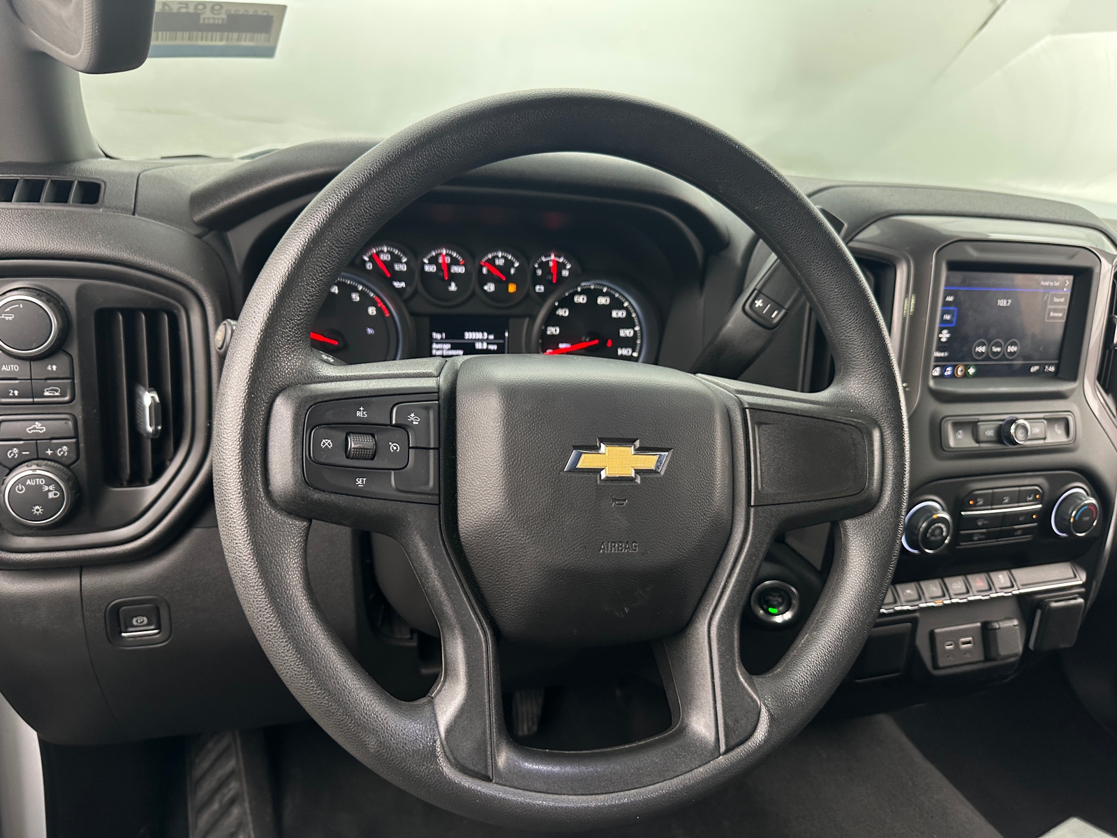 Thumbnail: 2022 Chevrolet Silverado 1500 - 5