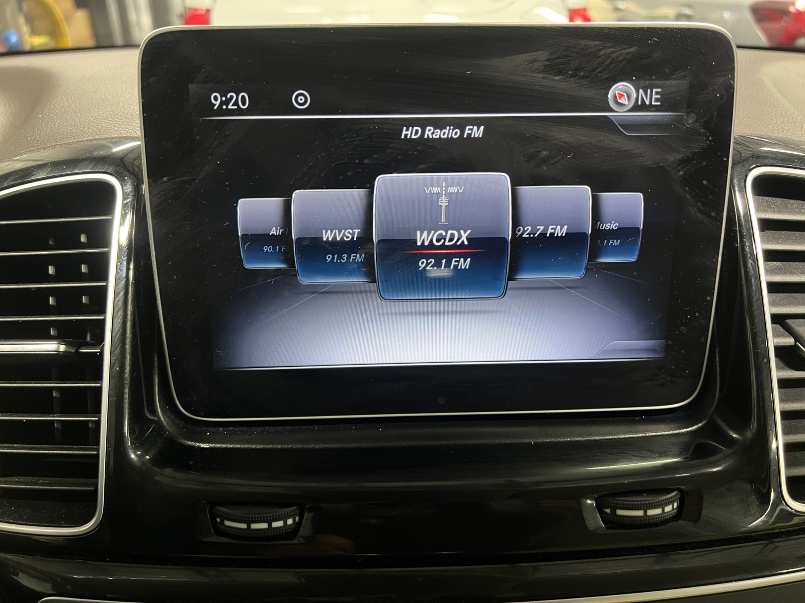 Thumbnail: 2018 Mercedes-Benz GLE - 3