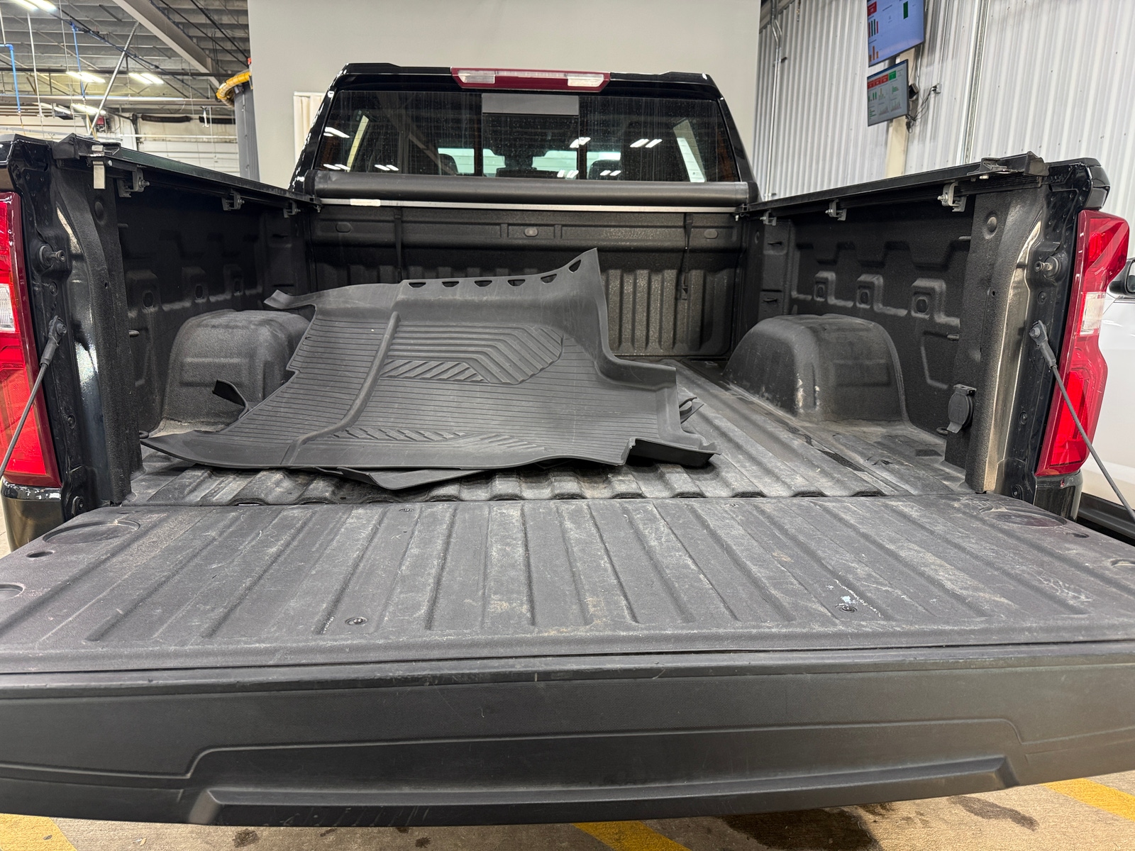 Thumbnail: 2022 Chevrolet Silverado 1500 - 7