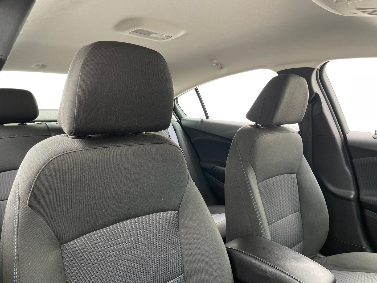 Thumbnail: 2018 Chevrolet Cruze - 2