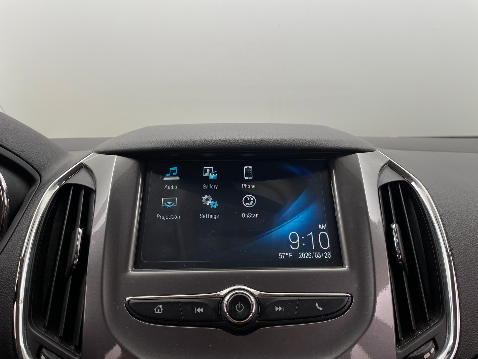 Thumbnail: 2018 Chevrolet Cruze - 4