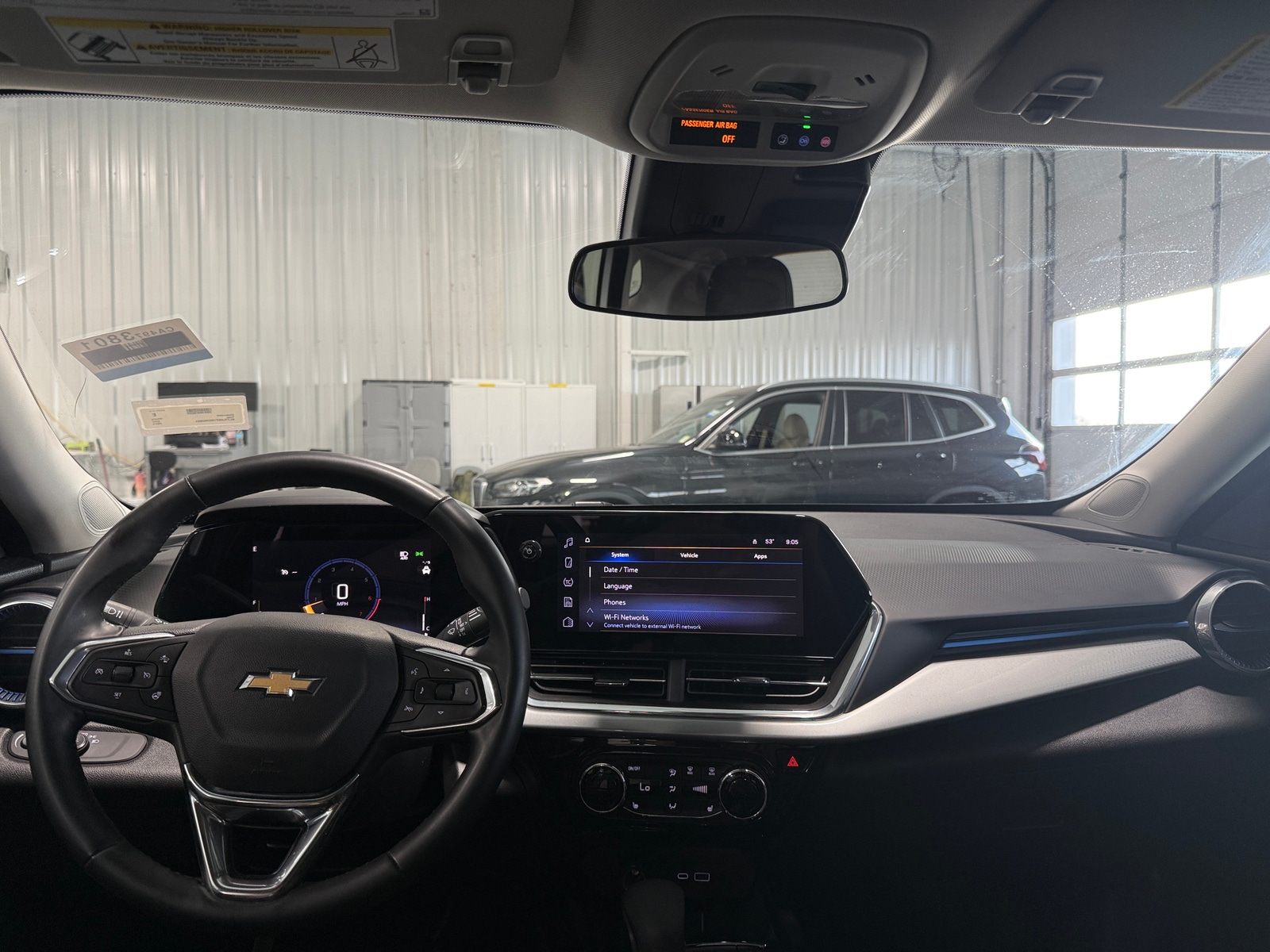 Thumbnail: 2025 Chevrolet Trax - 3