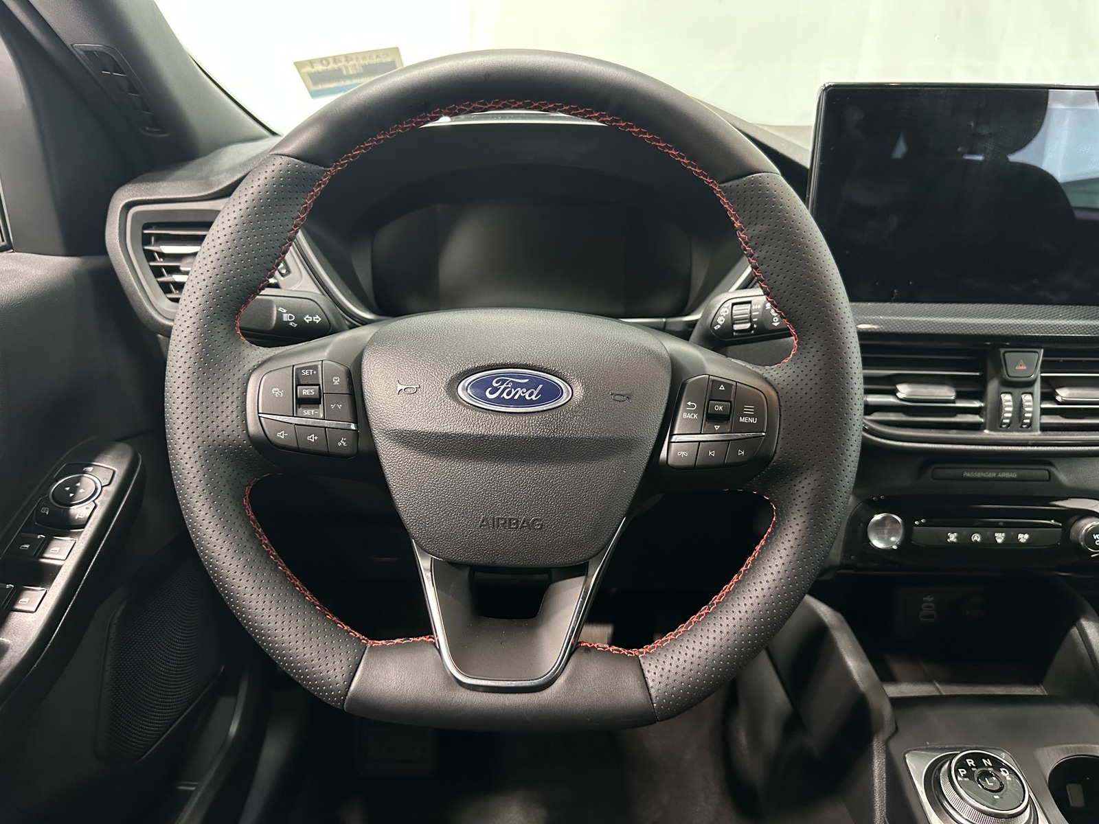 Thumbnail: 2025 Ford Escape - 4