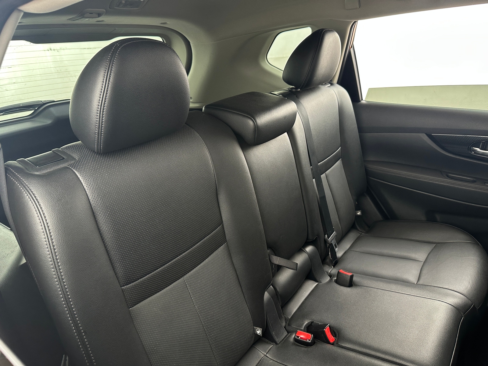 Thumbnail: 2017 Nissan Rogue - 5