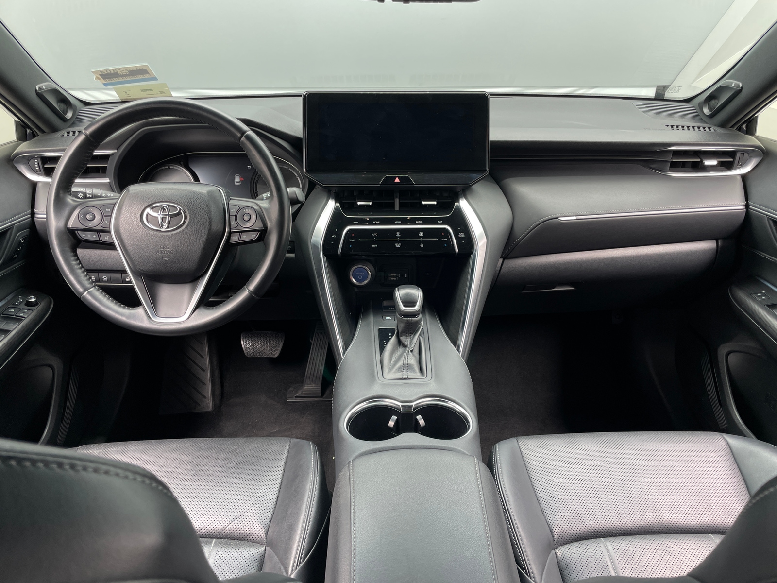 Thumbnail: 2022 Toyota Venza - 3