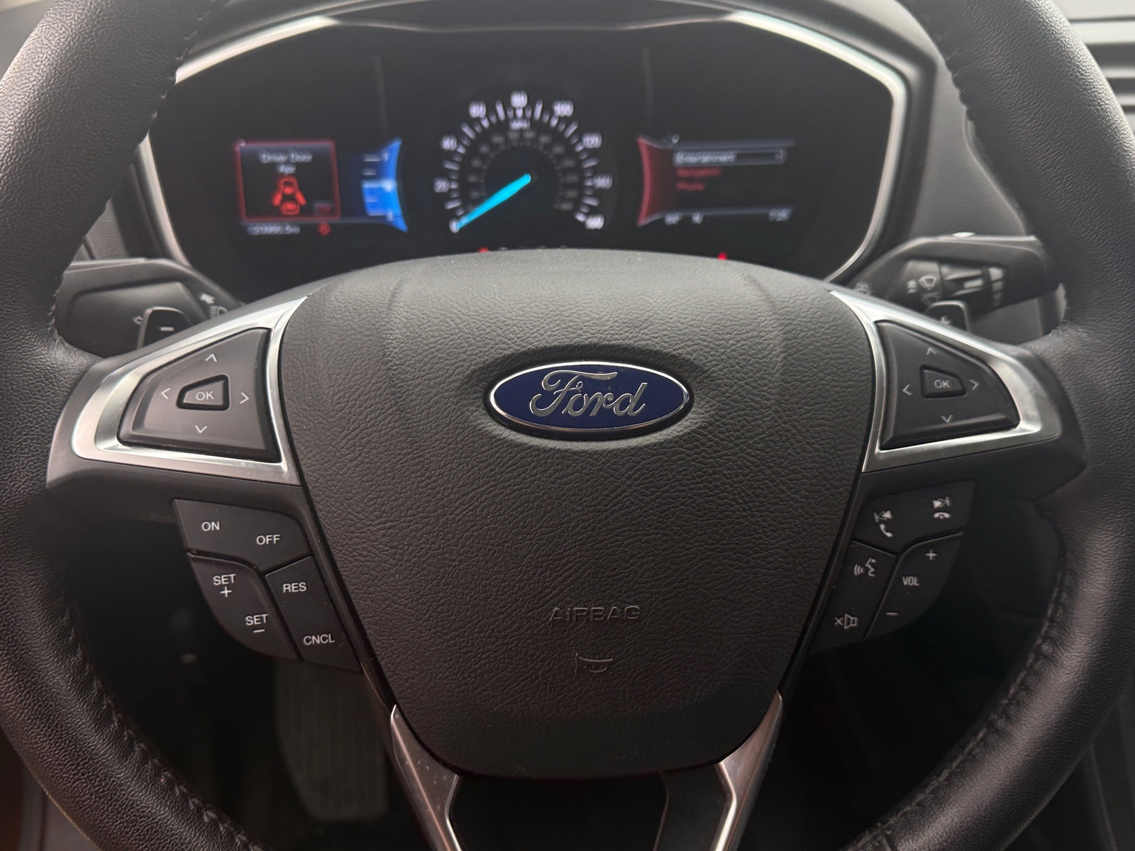 Thumbnail: 2017 Ford Fusion - 4