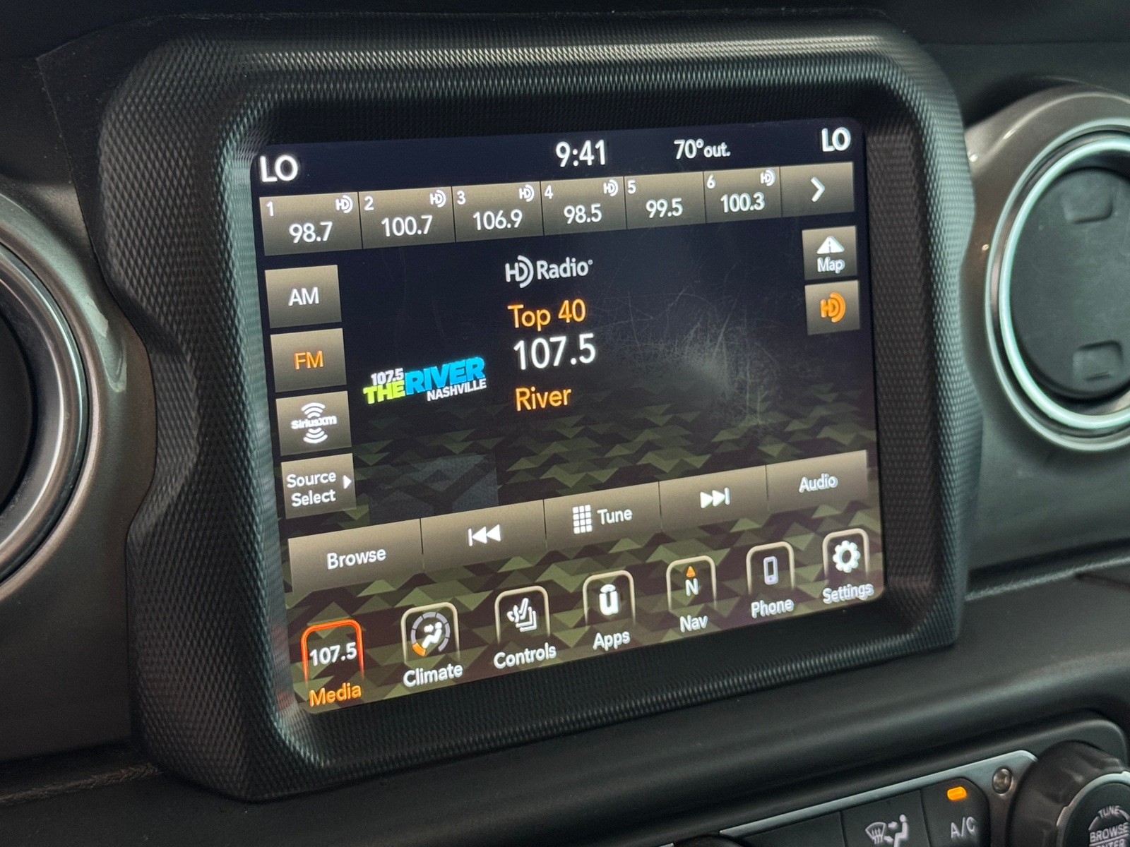 Thumbnail: 2020 Jeep Gladiator - 4