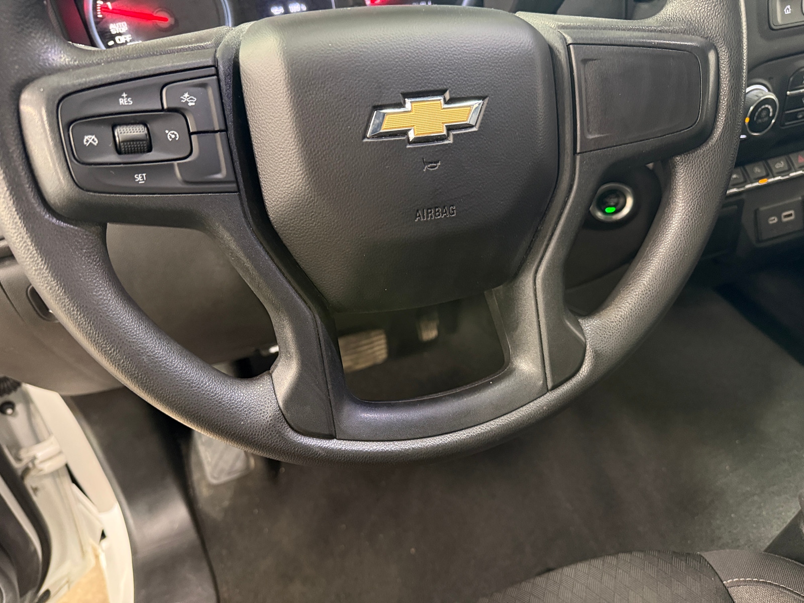 Thumbnail: 2022 Chevrolet Silverado 1500 - 5