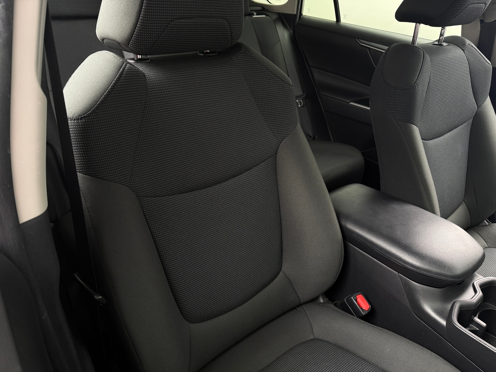 Thumbnail: 2022 Toyota RAV4 - 2