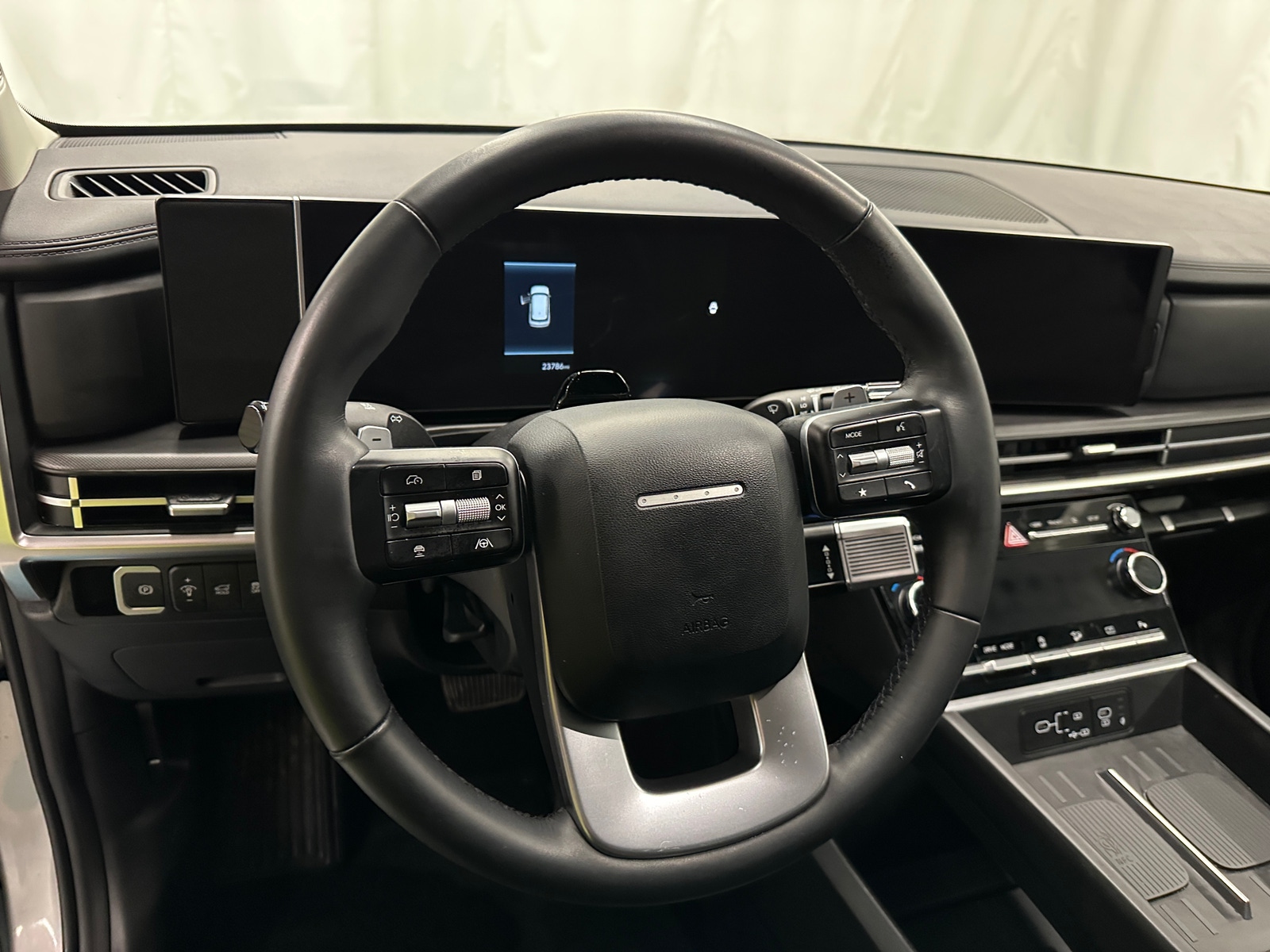 Thumbnail: 2025 Hyundai Santa Fe - 4