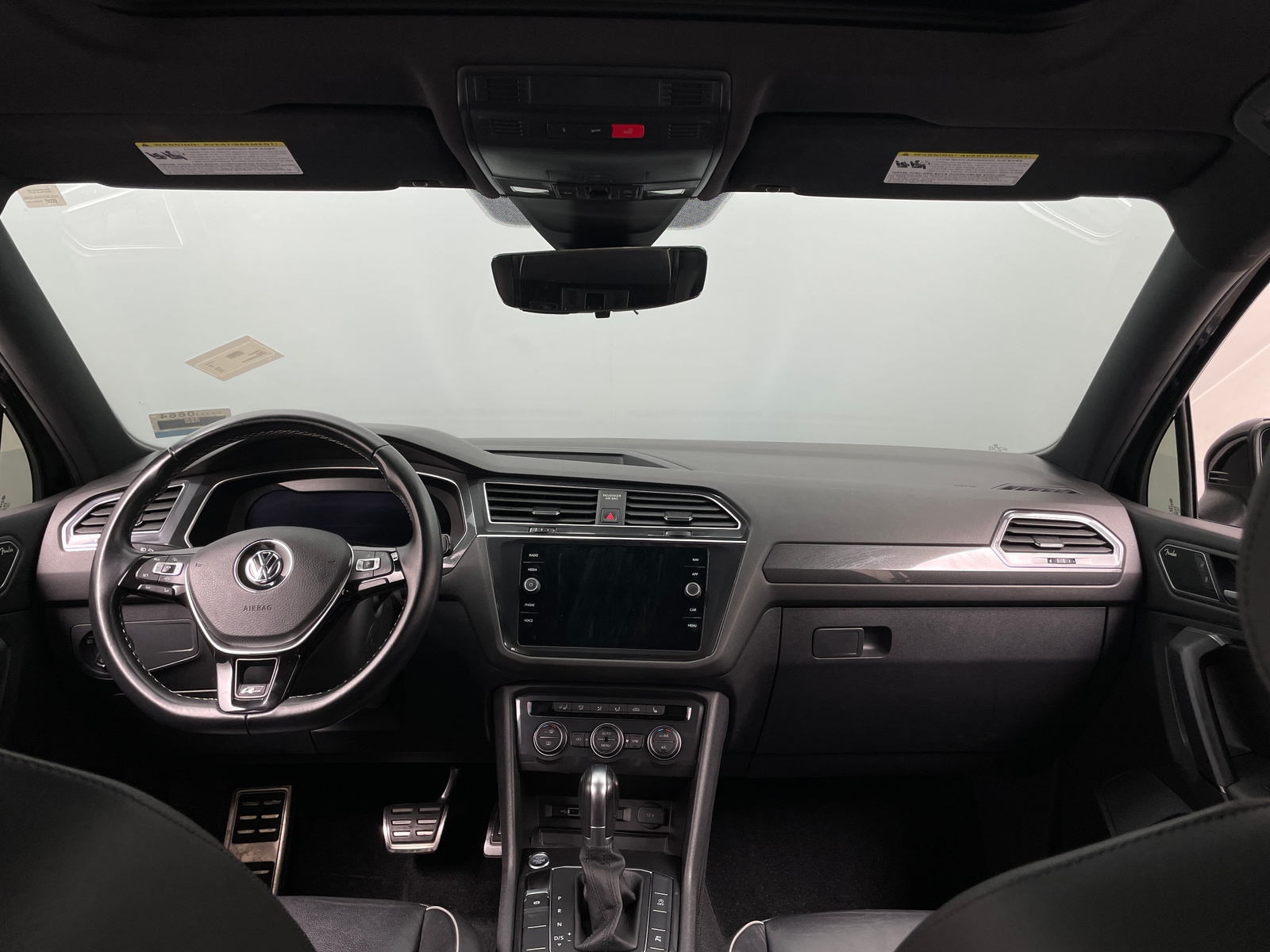 Thumbnail: 2019 Volkswagen Tiguan - 2