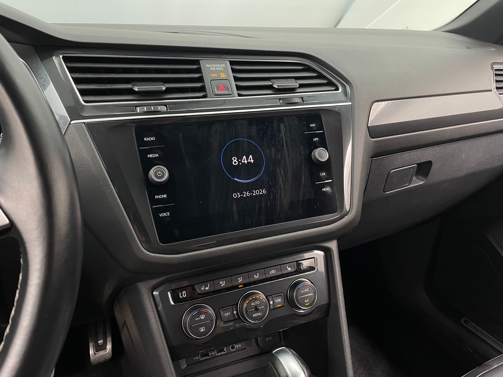 Thumbnail: 2019 Volkswagen Tiguan - 3