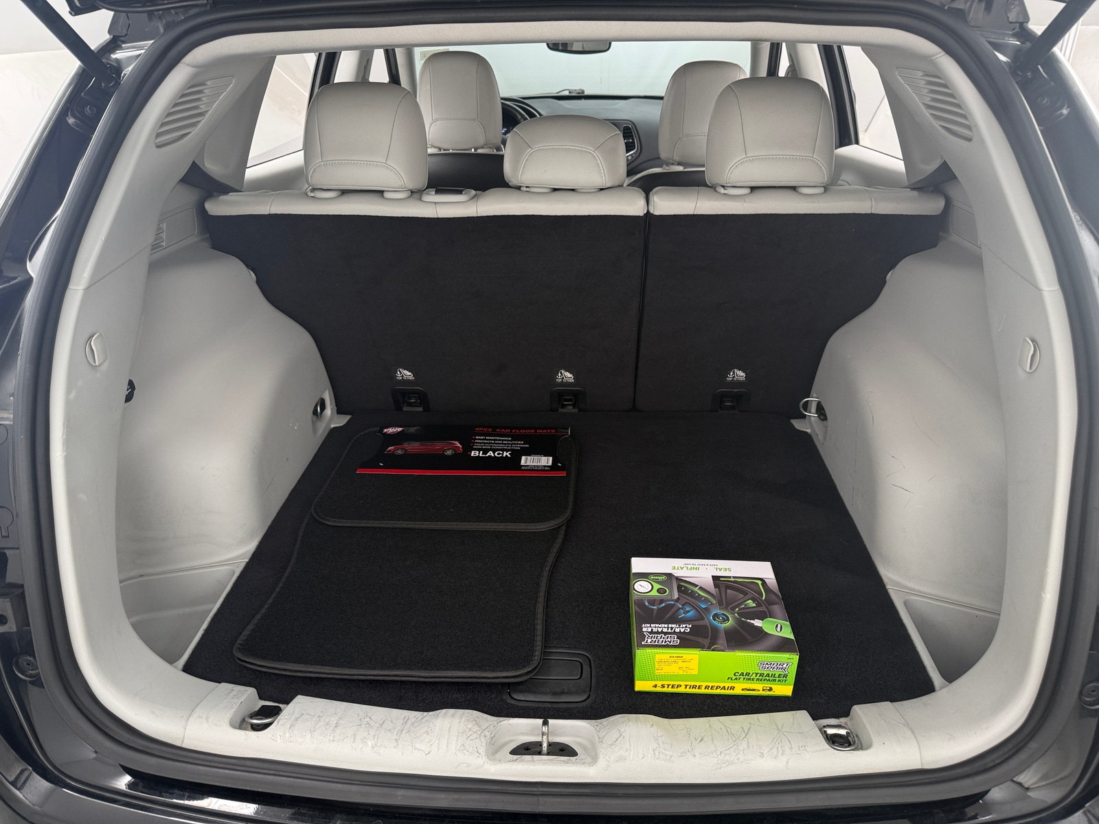 Thumbnail: 2018 Jeep Compass - 7