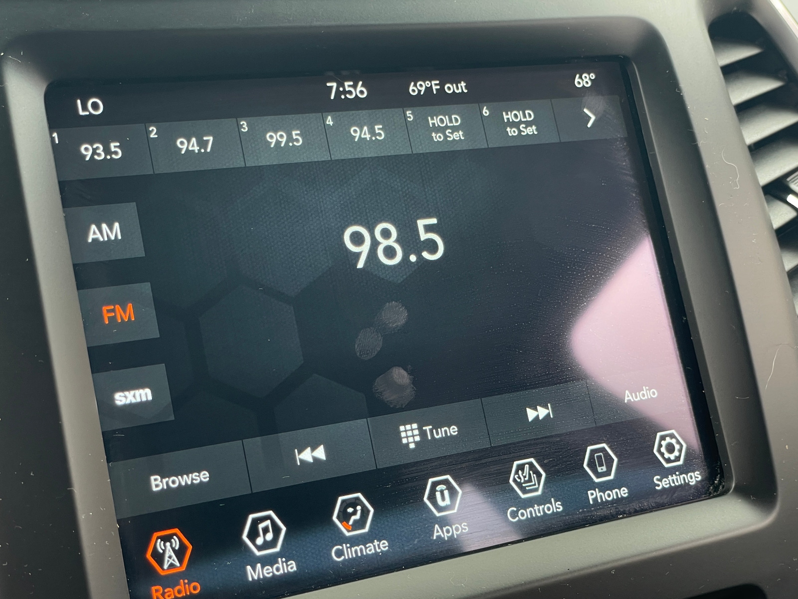 Thumbnail: 2021 Jeep Cherokee - 3