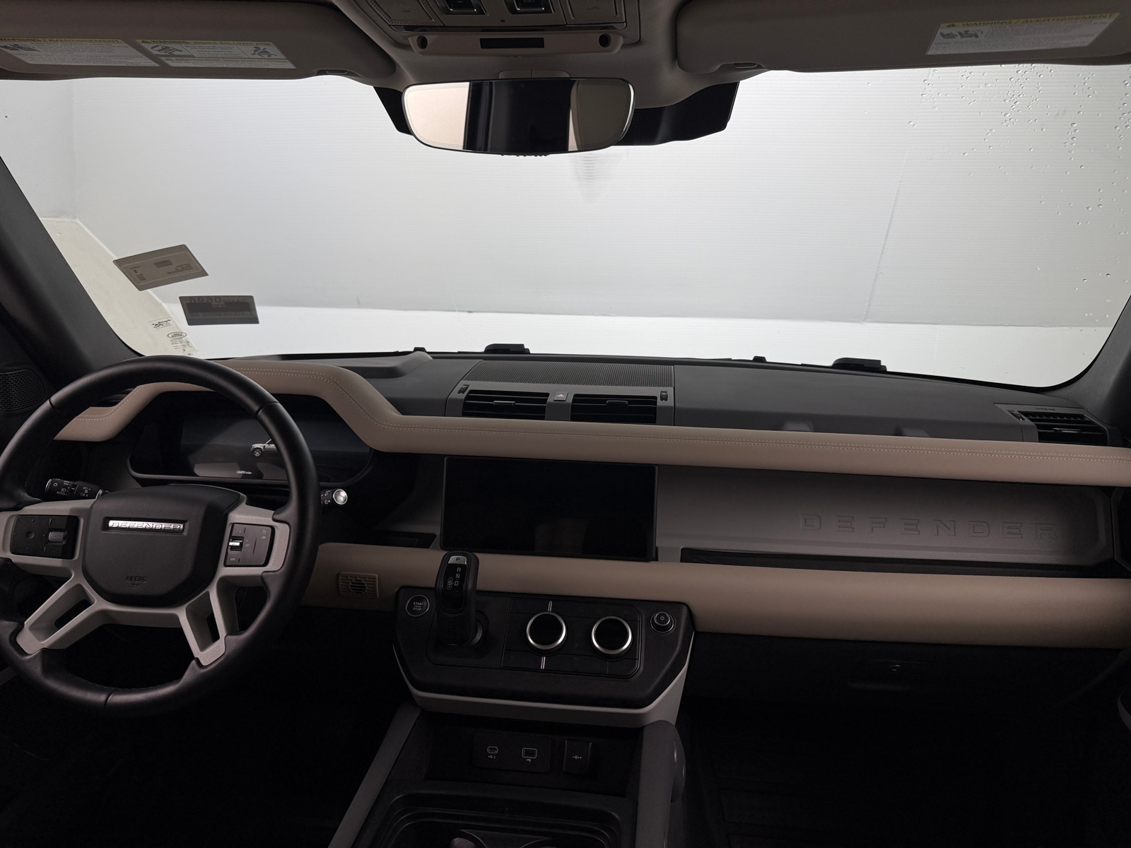 Thumbnail: 2023 Land Rover Defender - 2