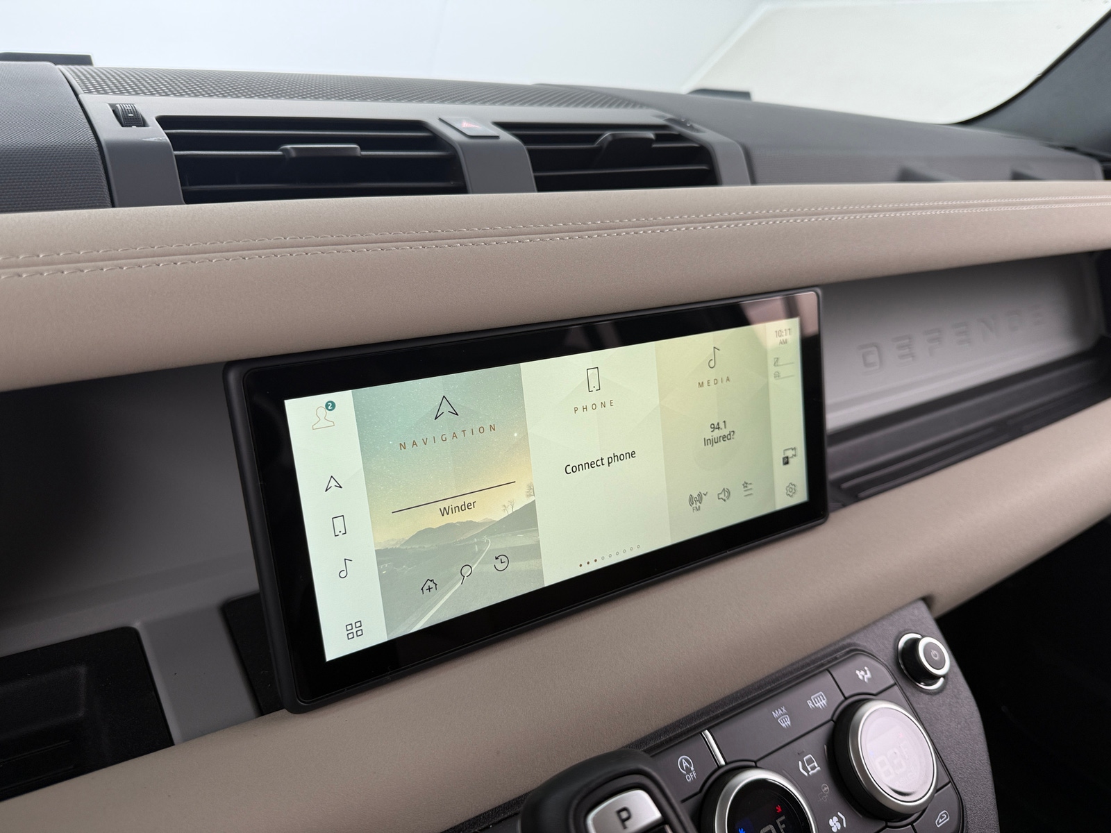 Thumbnail: 2023 Land Rover Defender - 3