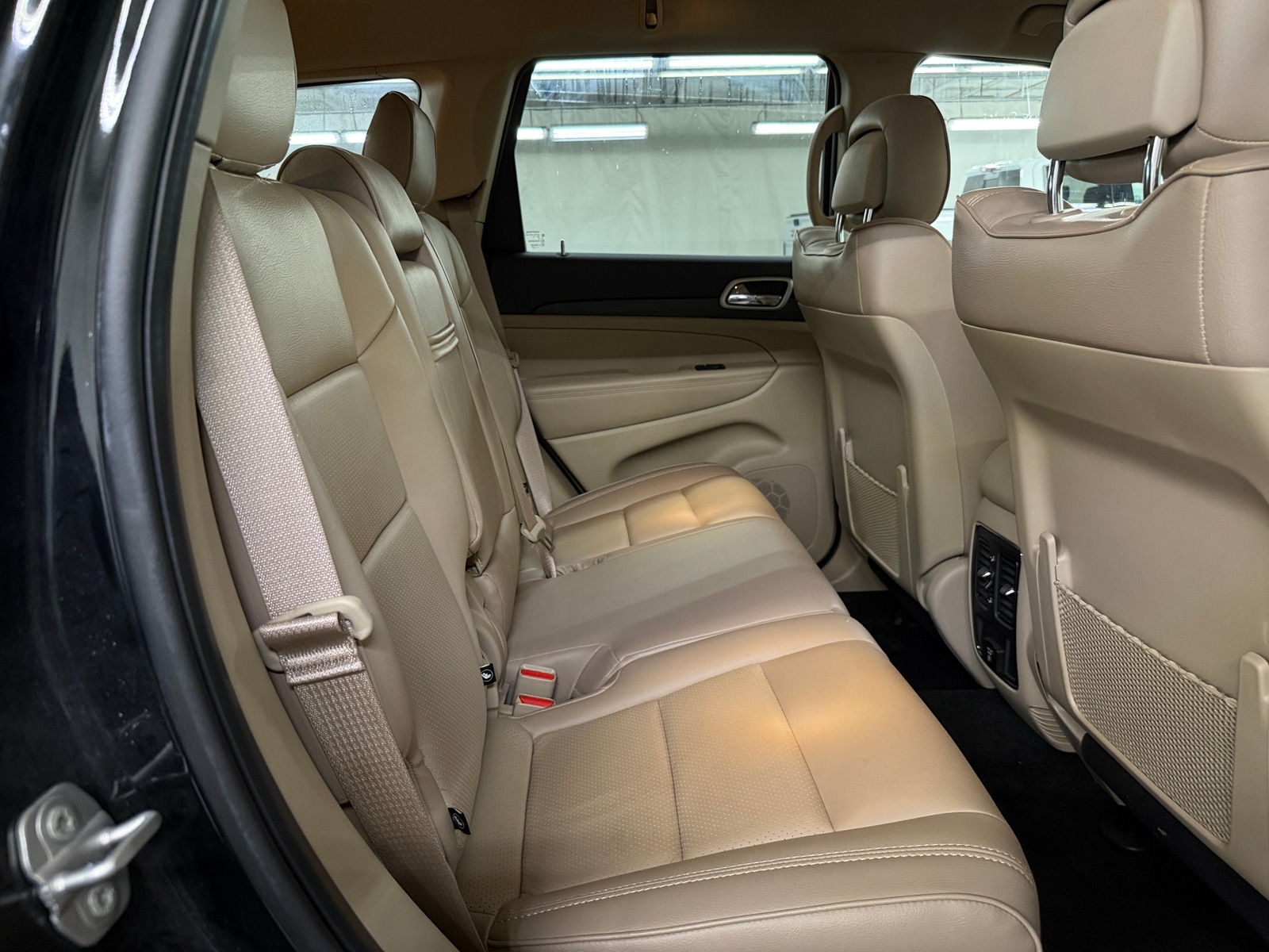 Thumbnail: 2022 Jeep Grand Cherokee - 6