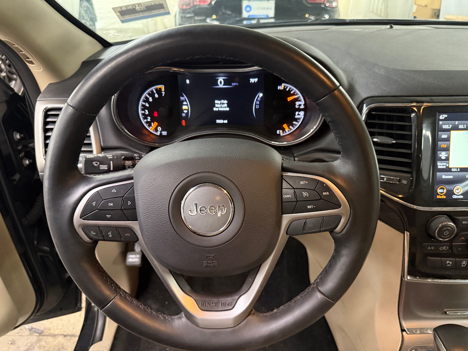 Thumbnail: 2022 Jeep Grand Cherokee - 5