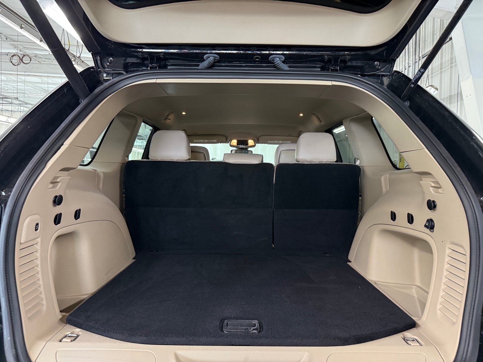 Thumbnail: 2022 Jeep Grand Cherokee - 7