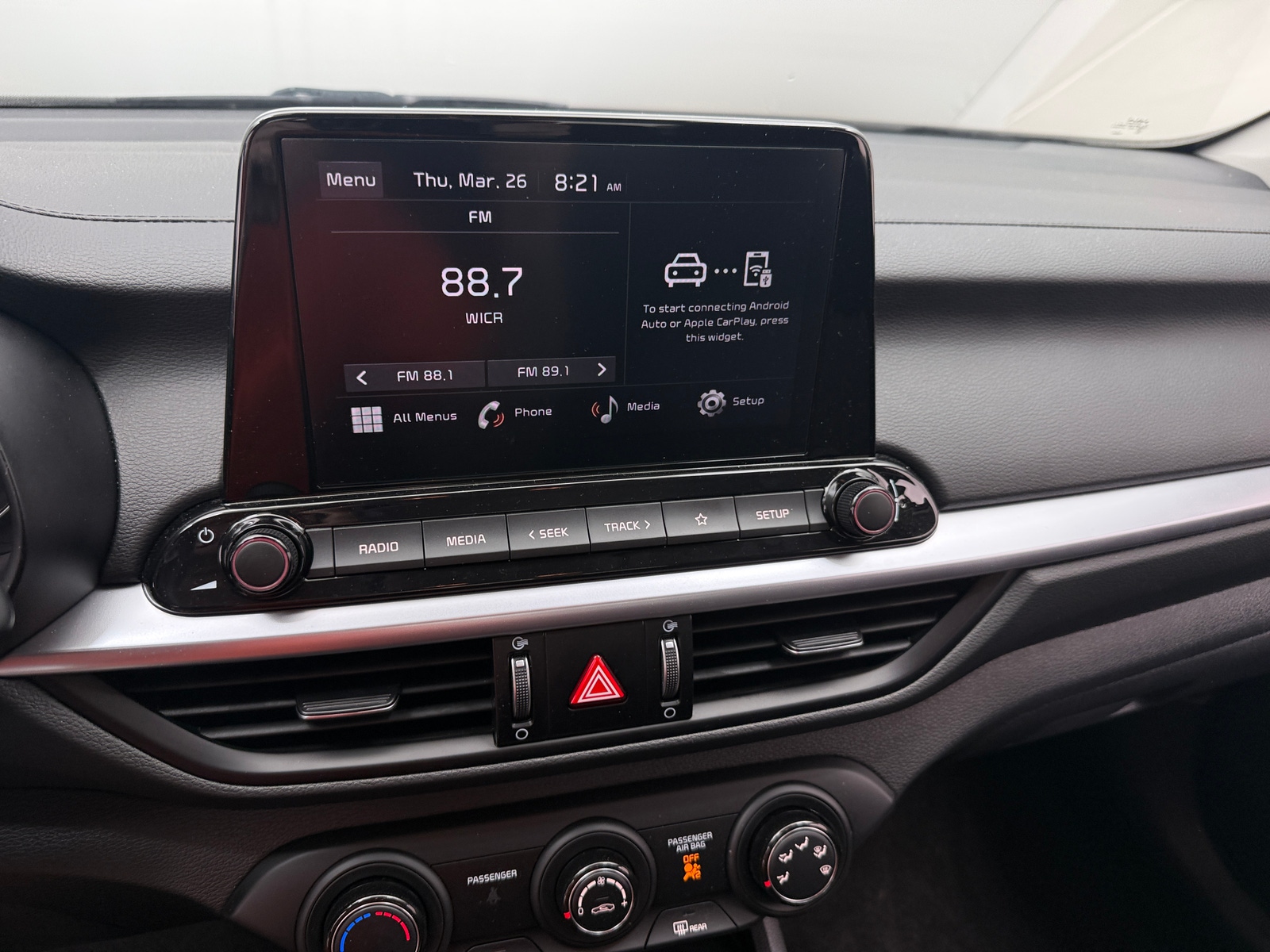 Thumbnail: 2024 Kia Forte - 4