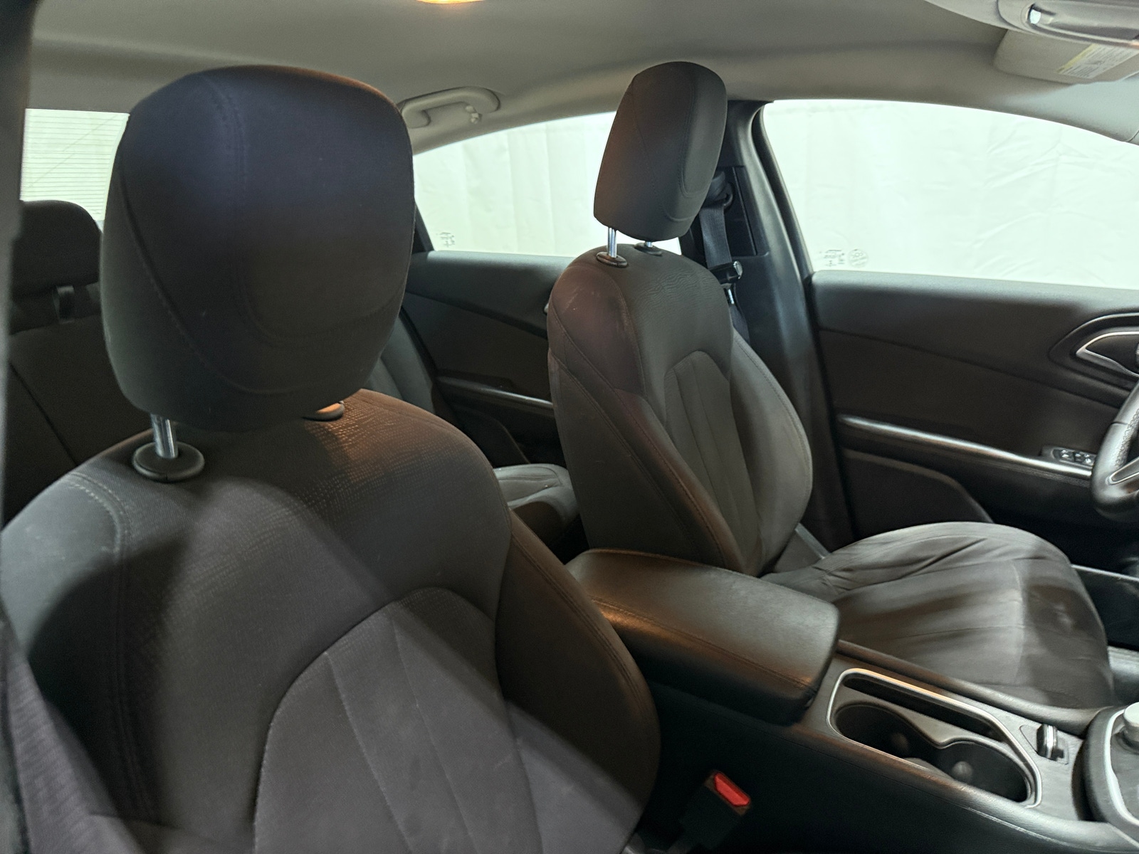 Thumbnail: 2015 Chrysler 200 - 2