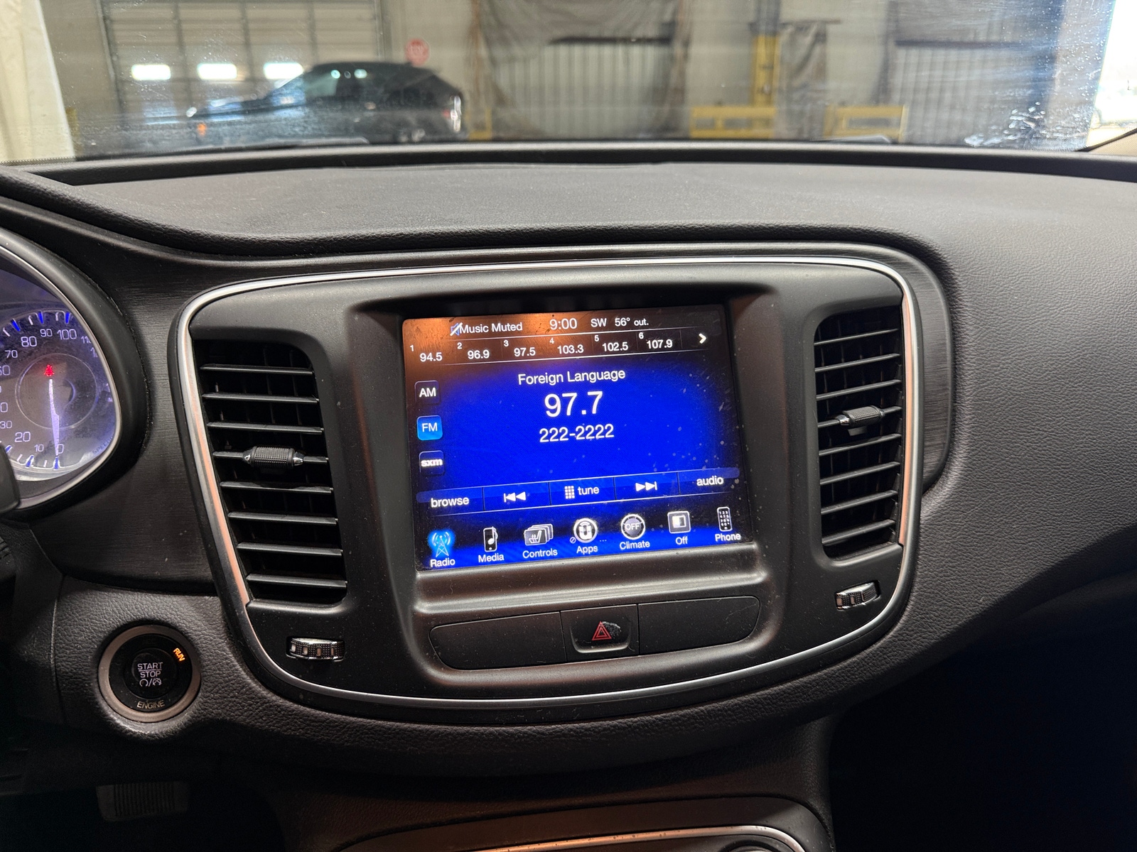 Thumbnail: 2015 Chrysler 200 - 4