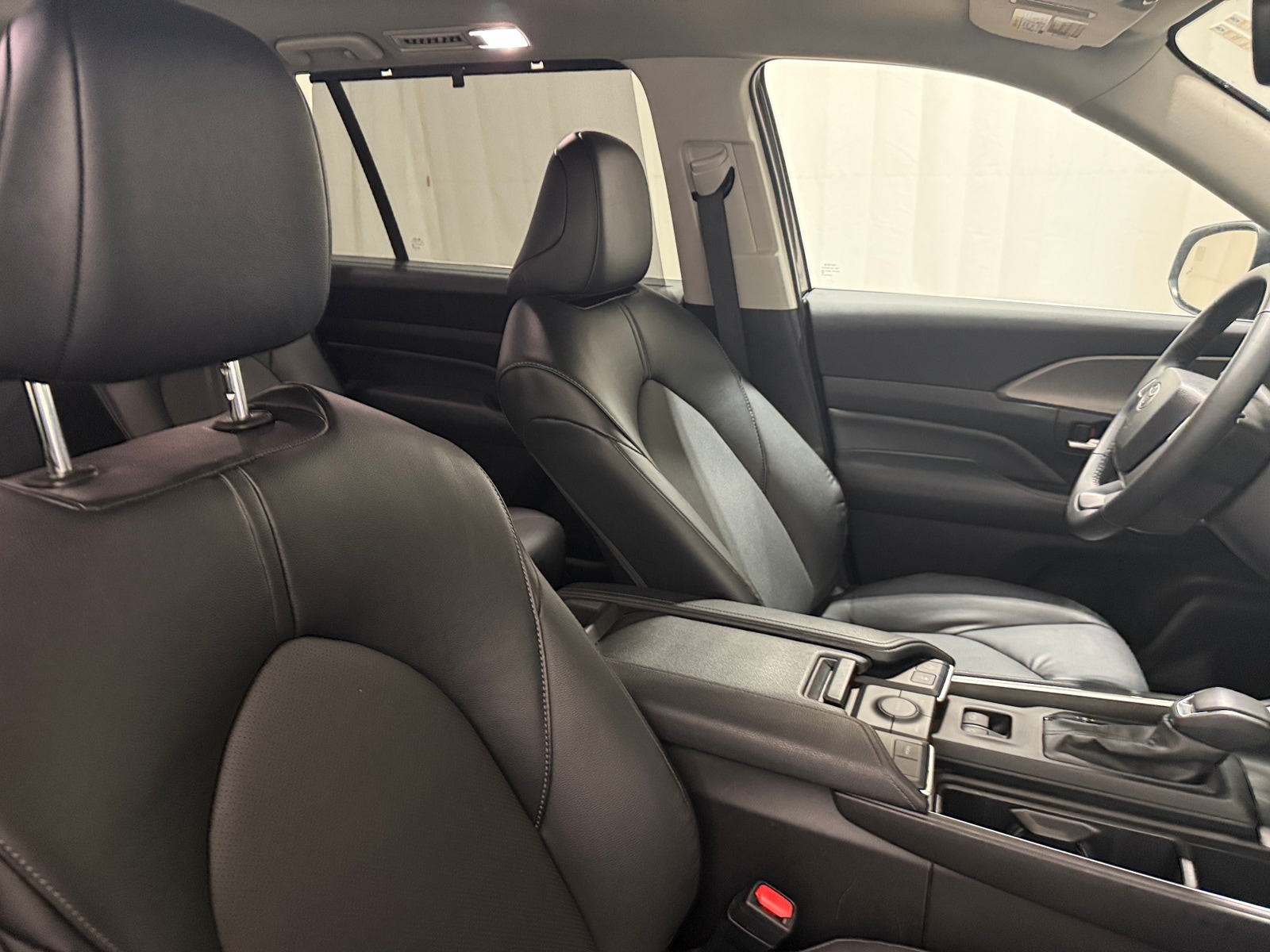 Thumbnail: 2025 Toyota Grand Highlander - 2