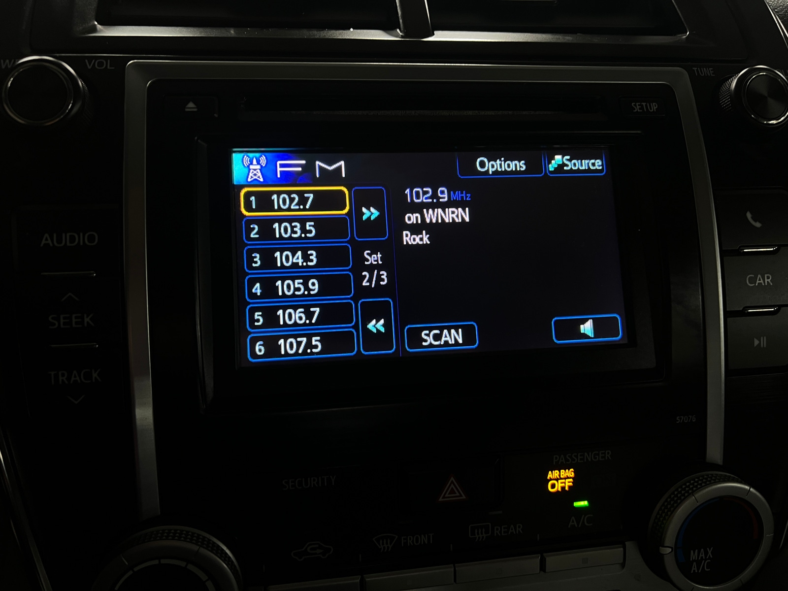 Thumbnail: 2013 Toyota Camry - 4