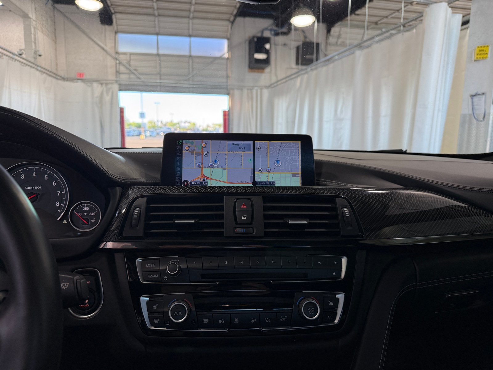 Thumbnail: 2015 BMW M4 - 2