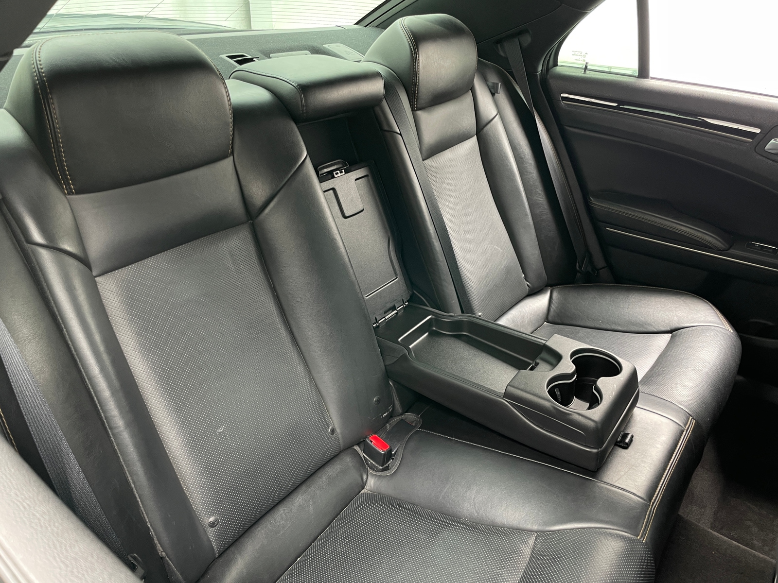 Thumbnail: 2018 Chrysler 300 - 5