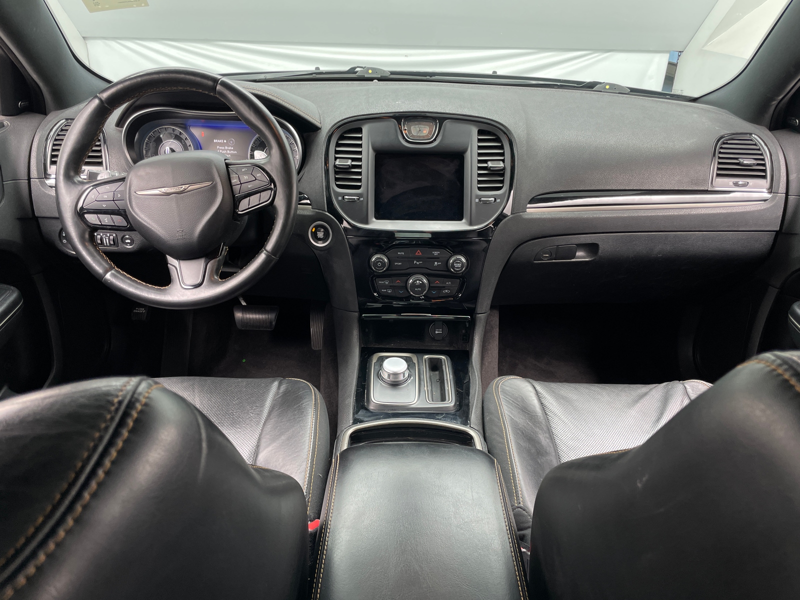 Thumbnail: 2018 Chrysler 300 - 2