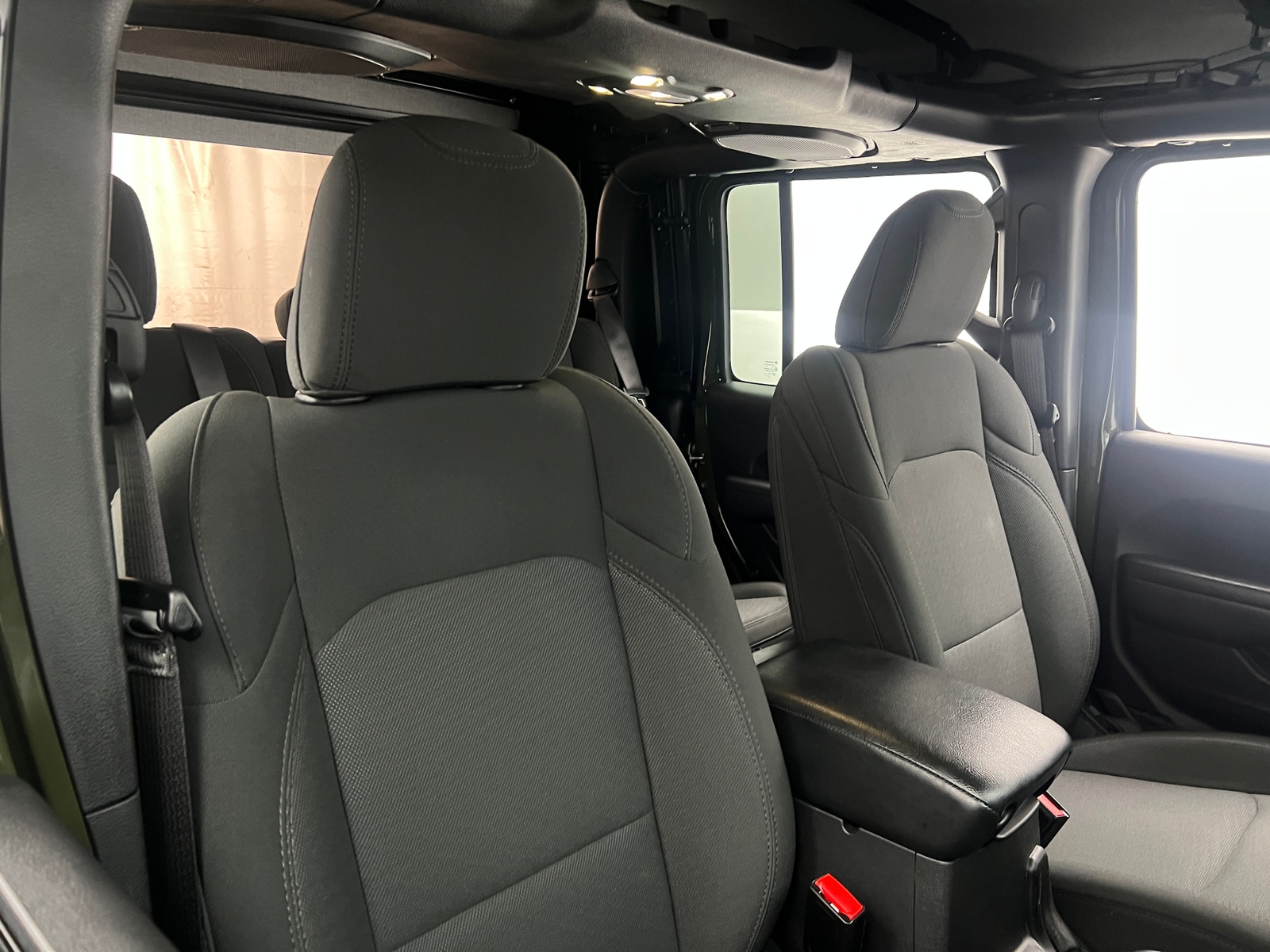 Thumbnail: 2023 Jeep Gladiator - 2