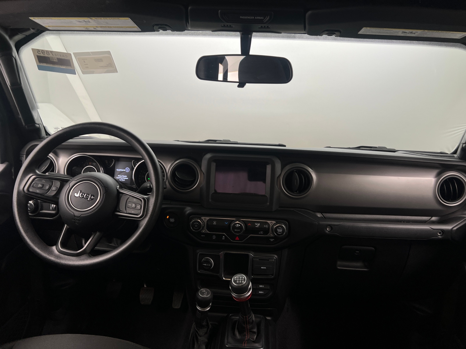 Thumbnail: 2023 Jeep Gladiator - 3