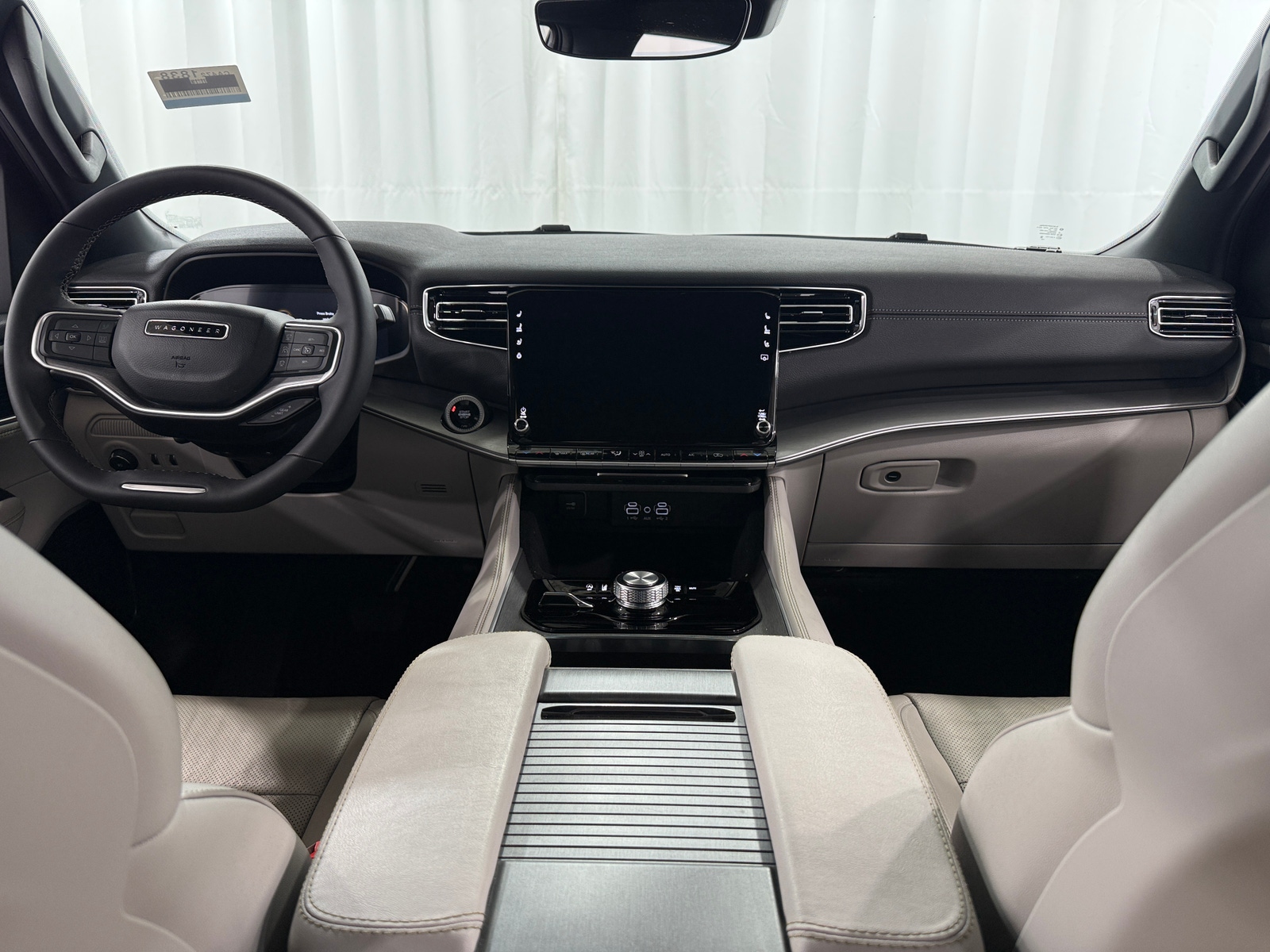 Thumbnail: 2025 Jeep Wagoneer - 2