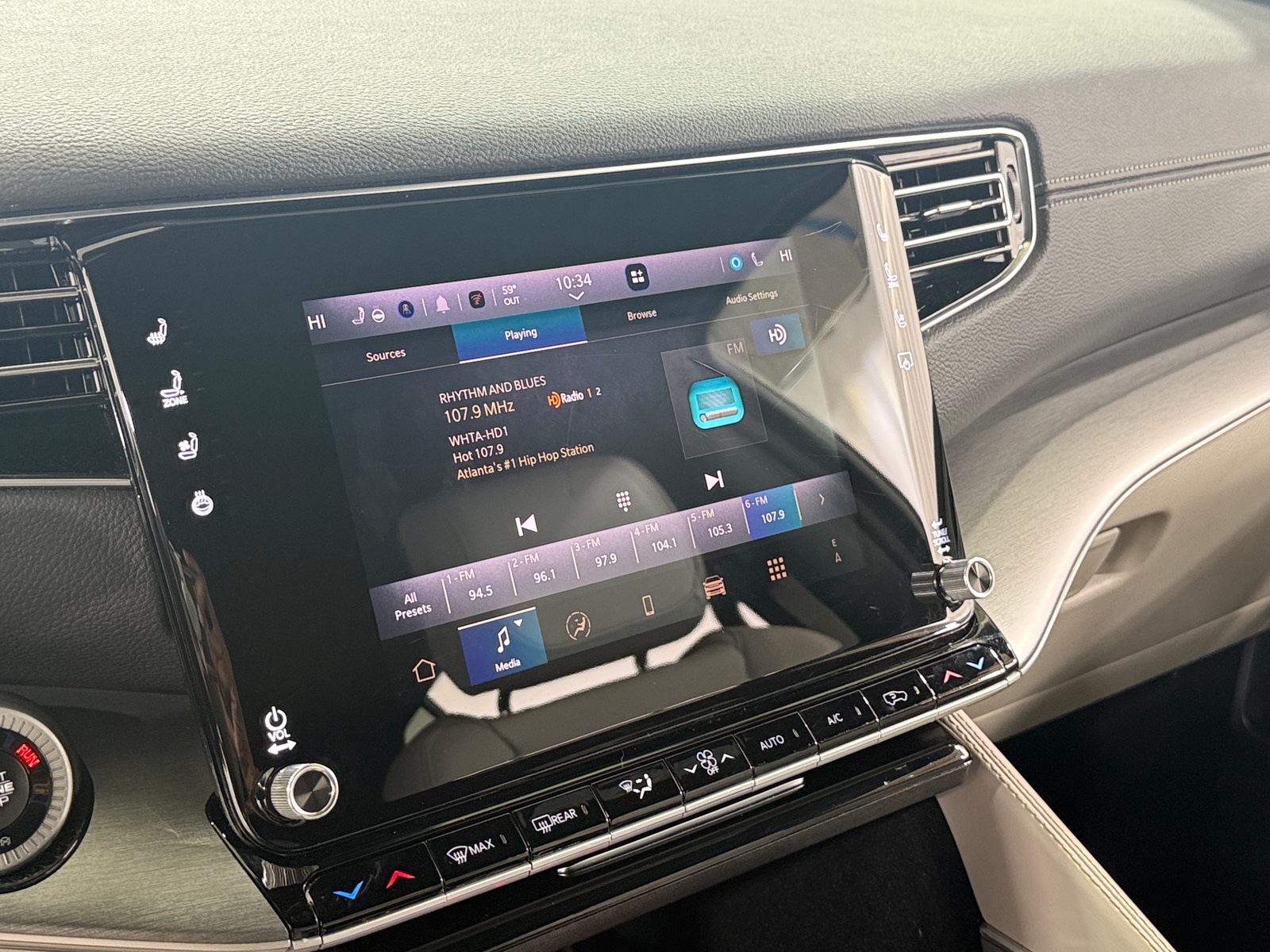 Thumbnail: 2025 Jeep Wagoneer - 3