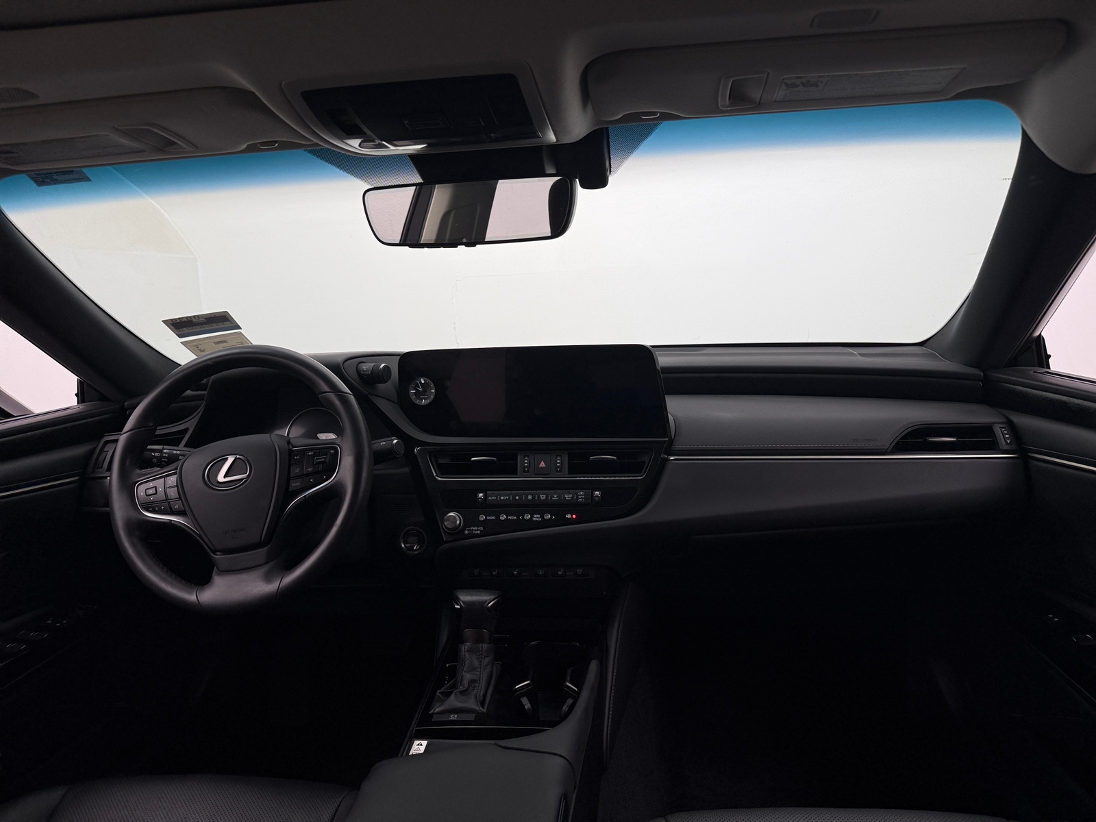 Thumbnail: 2023 Lexus ES - 2