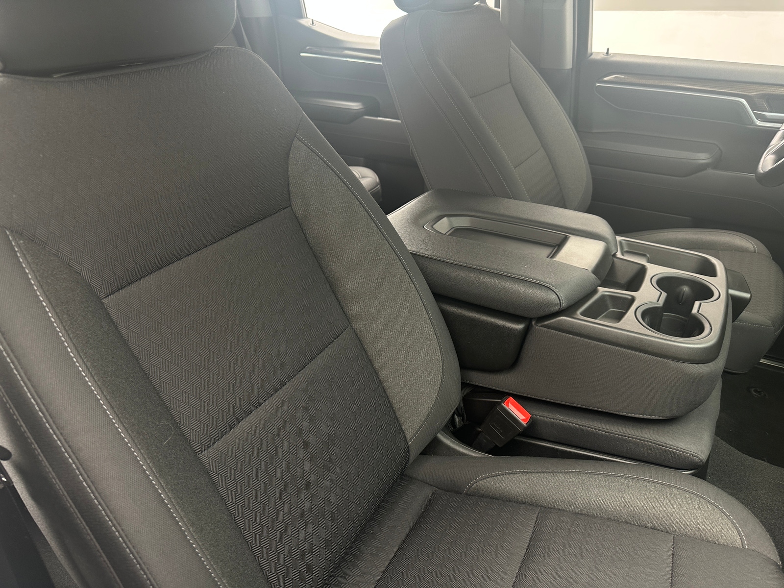 Thumbnail: 2022 Chevrolet Silverado 1500 - 2