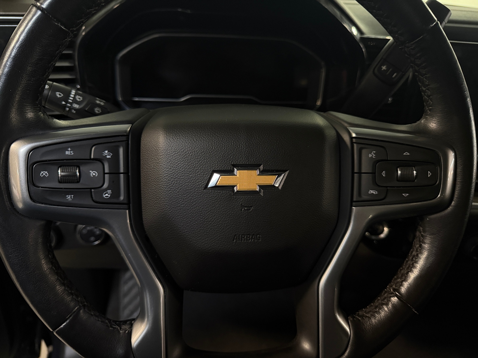 Thumbnail: 2022 Chevrolet Silverado 1500 - 5