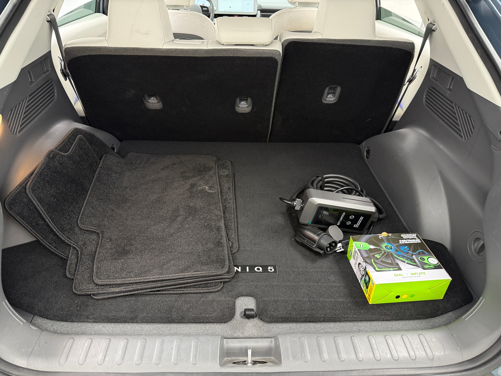 Thumbnail: 2023 Hyundai Ioniq 5 - 6