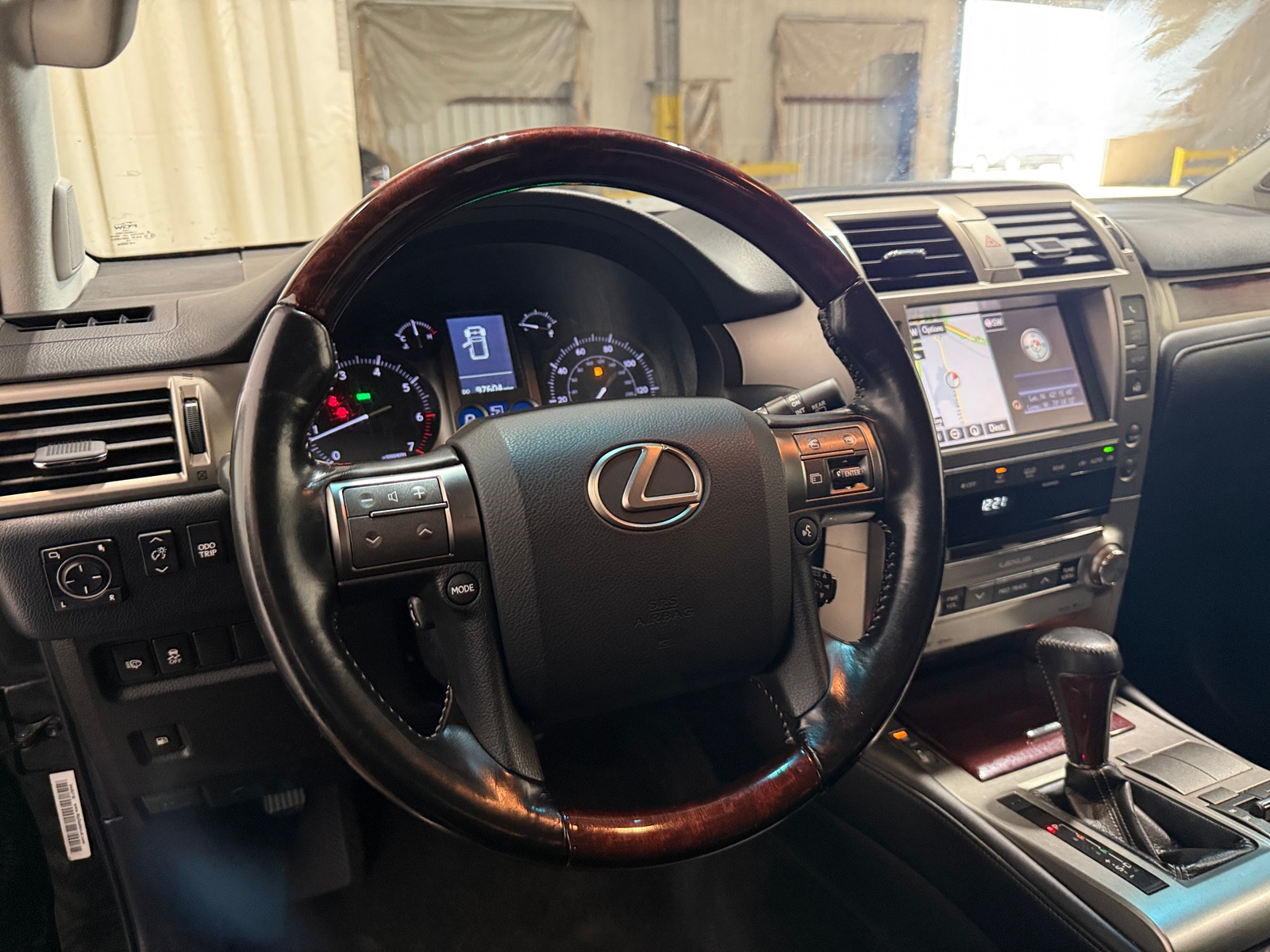 Thumbnail: 2017 Lexus GX - 4