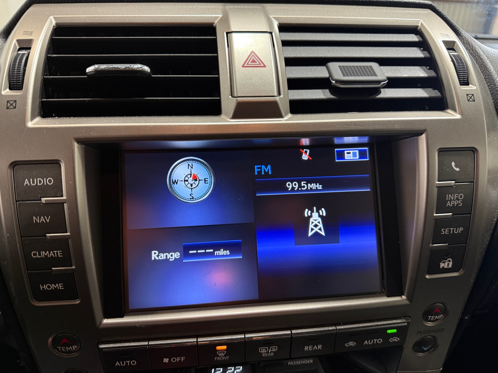 Thumbnail: 2017 Lexus GX - 3